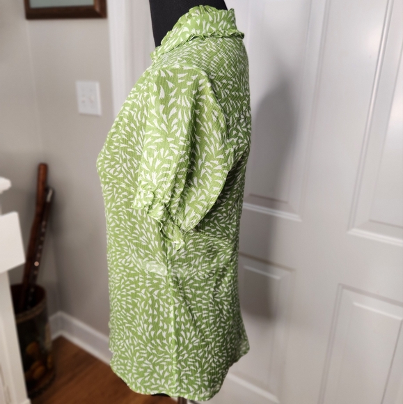 Banana Republic Green and White Scalloped Collar and Puff Sleeves Sheer  Size XS - Picture 2 of 6